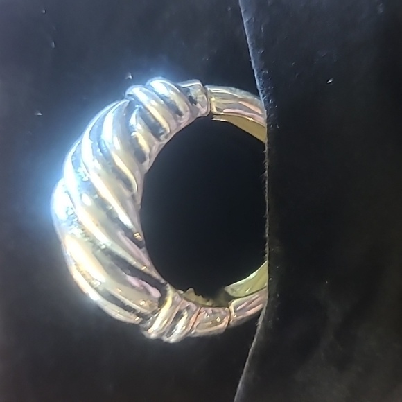 Large silver color stretch ring - Picture 1 of 6